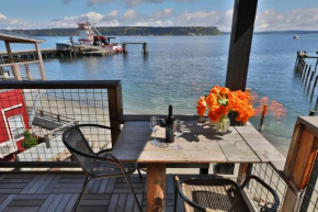 Boatyard Inn